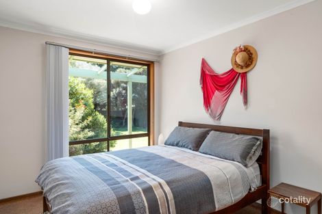 Property photo of 32 Sinclair Avenue Surf Beach VIC 3922