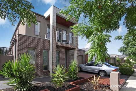 Property photo of 15 Ridgegreen View Caroline Springs VIC 3023