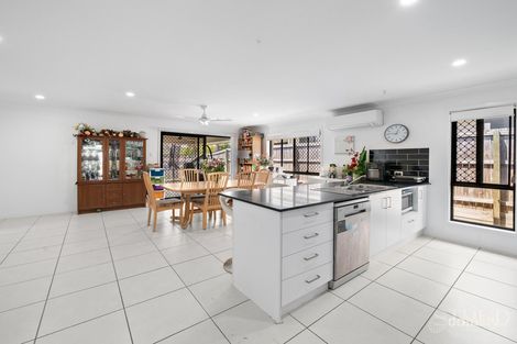 Property photo of 8 Daniell Close Ripley QLD 4306