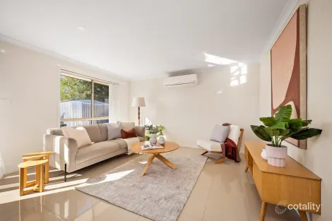 Property photo of 10 Stang Place Macgregor ACT 2615