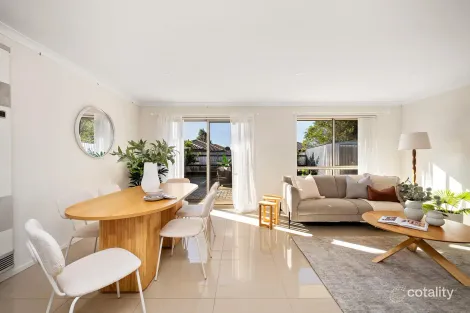 Property photo of 10 Stang Place Macgregor ACT 2615