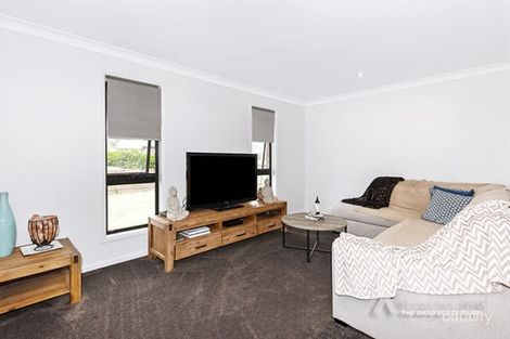 Property photo of 9-11 Miley Place Jimboomba QLD 4280
