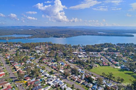 Property photo of 40 Campbell Parade Mannering Park NSW 2259