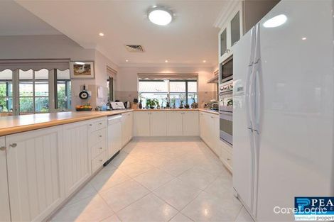 Property photo of 35 Mallee Way Gwelup WA 6018