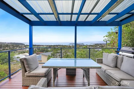 Property photo of 17 Masthead Place Berkeley NSW 2506