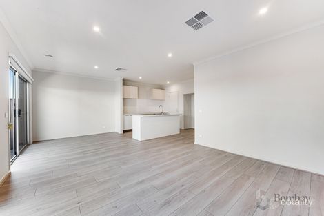 Property photo of 25 Schefflera Street Craigieburn VIC 3064