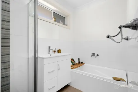 Property photo of 3/38 William Avenue Warilla NSW 2528