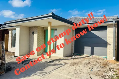 Property photo of 64 Clay Crescent Rockbank VIC 3335