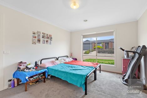Property photo of 2 Second Mews Maddingley VIC 3340