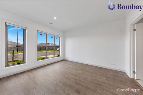 Property photo of 23 Streamside Drive Craigieburn VIC 3064