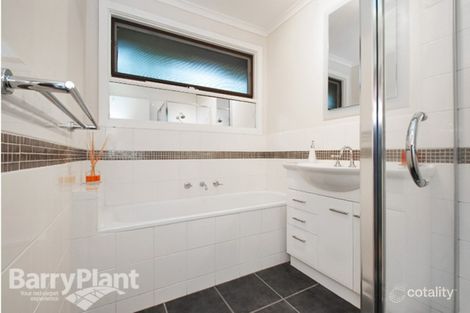 Property photo of 6 Barmah Drive East Wantirna VIC 3152