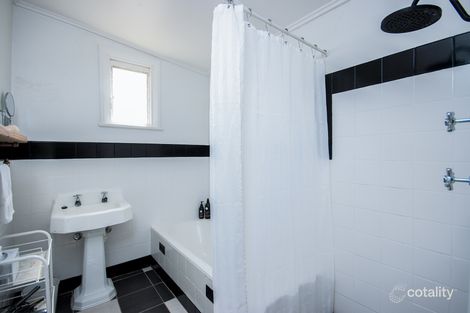 Property photo of 57 Owen Terrace Wallaroo SA 5556