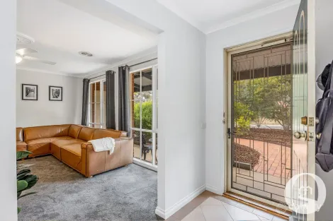 Property photo of 2 Joshua Court Spring Gully VIC 3550