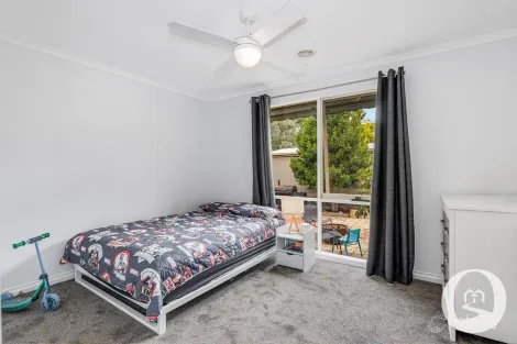 Property photo of 2 Joshua Court Spring Gully VIC 3550