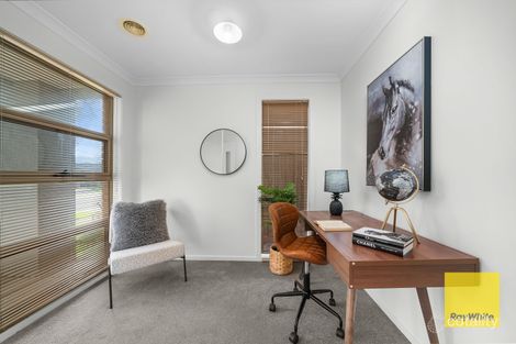 Property photo of 34 Larson Avenue Tarneit VIC 3029