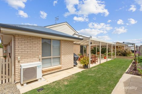 Property photo of 11 Gow Drive Hindmarsh Island SA 5214