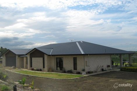 17 Stacey Dr, Boonah, QLD 4310