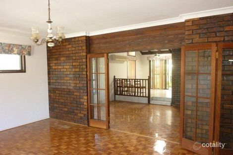 Property photo of 28 Cadogan Street Carindale QLD 4152