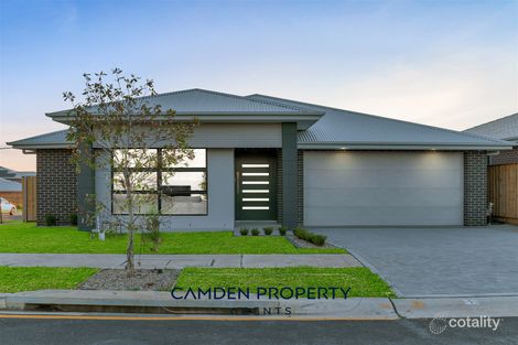 1/1a Rainbird St, Menangle Park, NSW 2563