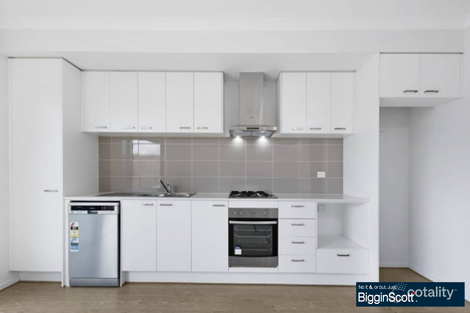 Property photo of 27 Wedgebill Circuit Werribee VIC 3030