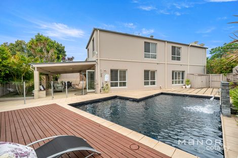 Property photo of 17 Pipersbrook Crescent Bella Vista NSW 2153