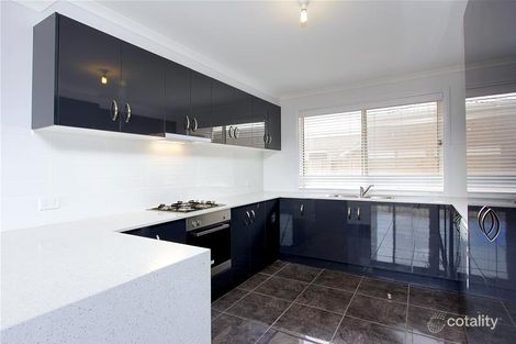 11 Dunes Rd, Cowes, VIC 3922