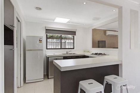 Property photo of 4 Twofold Close Dingley Village VIC 3172