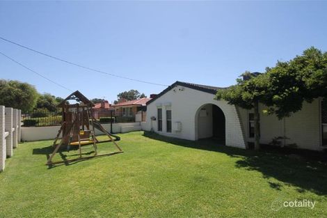 10 Ward Cres, Kelmscott, WA 6111