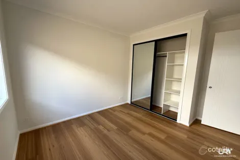 Property photo of 82 Blue Lake Drive Wallan VIC 3756