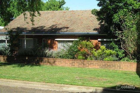 47 Grove St, Kooringal, NSW 2650