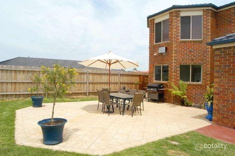 Property photo of 12 Halsbury Place Skye VIC 3977