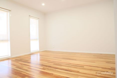 Property photo of 31 Serenity Way Craigieburn VIC 3064