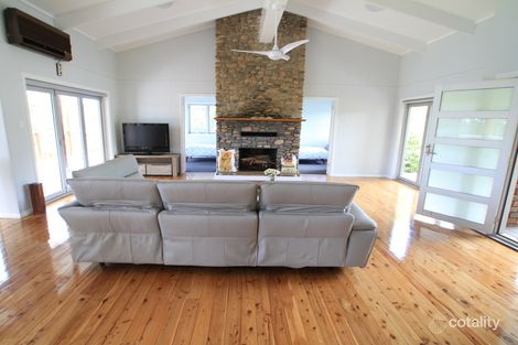 68 River Rd, Sussex Inlet, NSW 2540