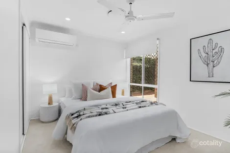 Property photo of 196A Heeb Street Benowa QLD 4217