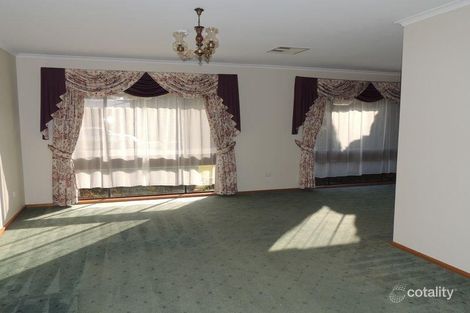 Property photo of 10 Wilkins Grove Swan Hill VIC 3585