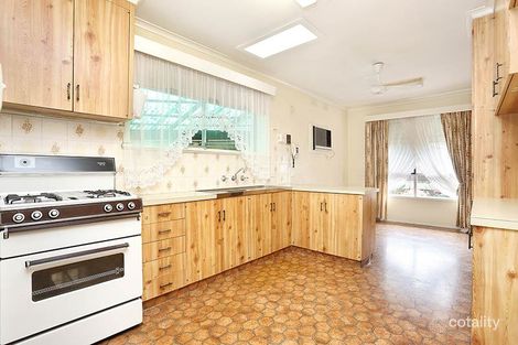 Property photo of 176 Casey Drive Lalor VIC 3075