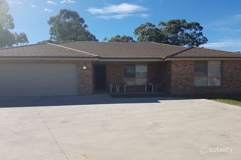 19b Illoura St, Hillvue, NSW 2340