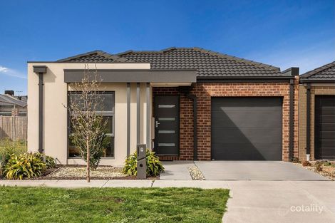 Property photo of 9 Salcey Way Mickleham VIC 3064