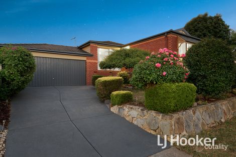 Property photo of 8 Villawood Place Berwick VIC 3806