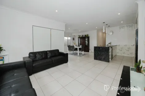 Property photo of 17 Meniscus Street Aveley WA 6069