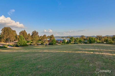 Property photo of 10 Kalmia Place Springvale NSW 2650