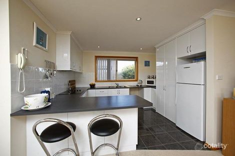 Property photo of 2/19 Tranmere Road Howrah TAS 7018