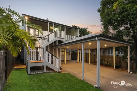 Property photo of 398 Bennetts Road Norman Park QLD 4170