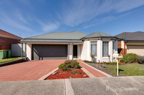 Property photo of 16 St Leonard Way Pakenham VIC 3810