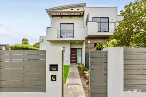 137 Beverley St, Doncaster East, VIC 3109