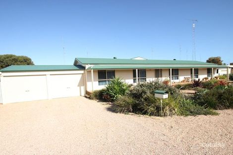 Property photo of 12 Lyndon Avenue Moonta Bay SA 5558