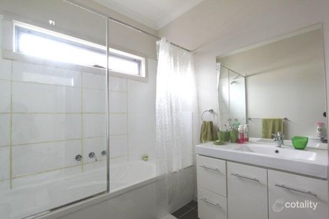 Property photo of 4/10 Kinnane Crescent Sunshine VIC 3020