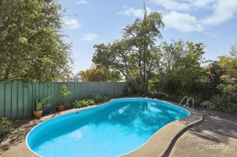 Property photo of 43 Spur Crescent Loftus NSW 2232