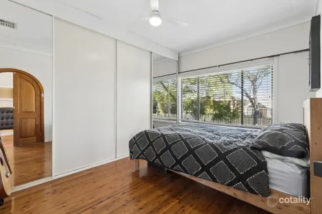 Property photo of 43 Spur Crescent Loftus NSW 2232