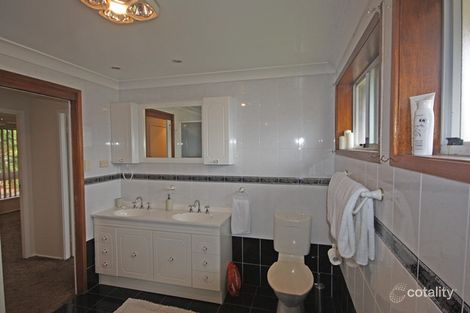 Property photo of 1 Mona Vale Place Woodbine NSW 2560